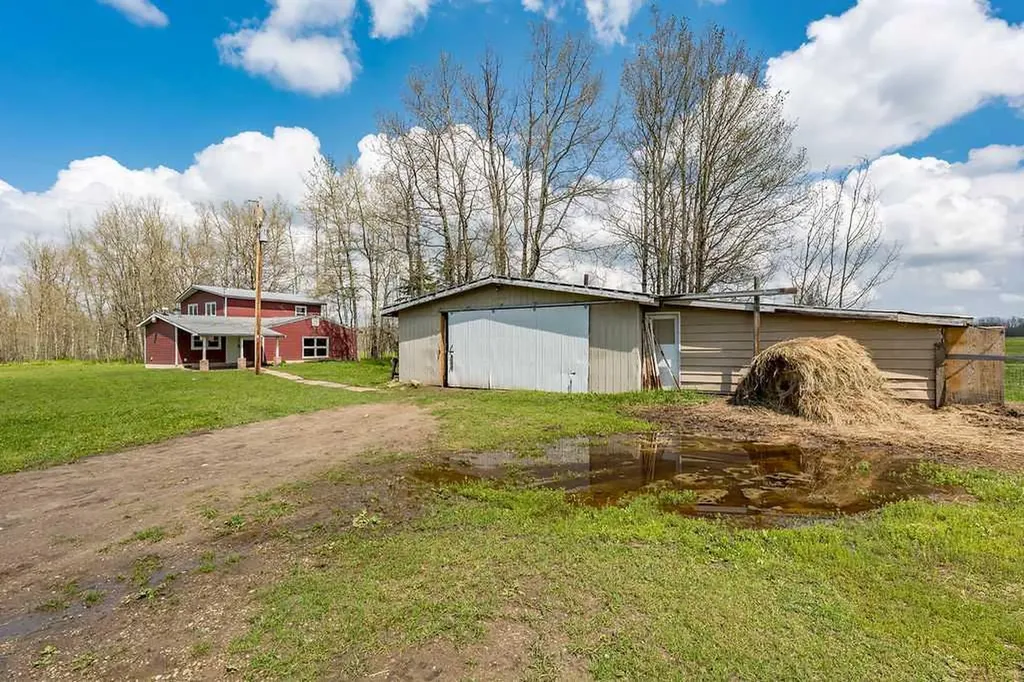 470047 Rge Road 35 Winfield AB T0C2X0