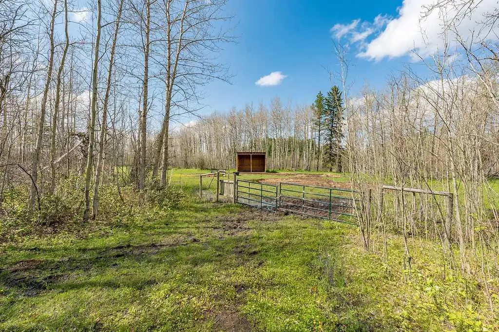 470047 Rge Road 35 Winfield AB T0C2X0