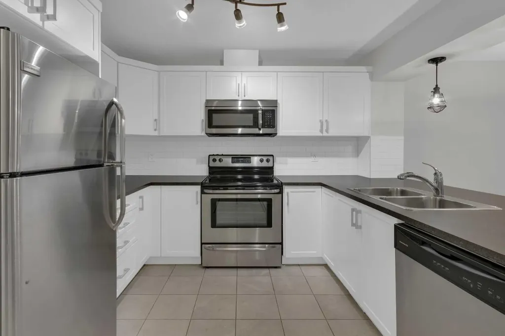 18 Windford Crescent SW Airdrie AB T4B 4A4