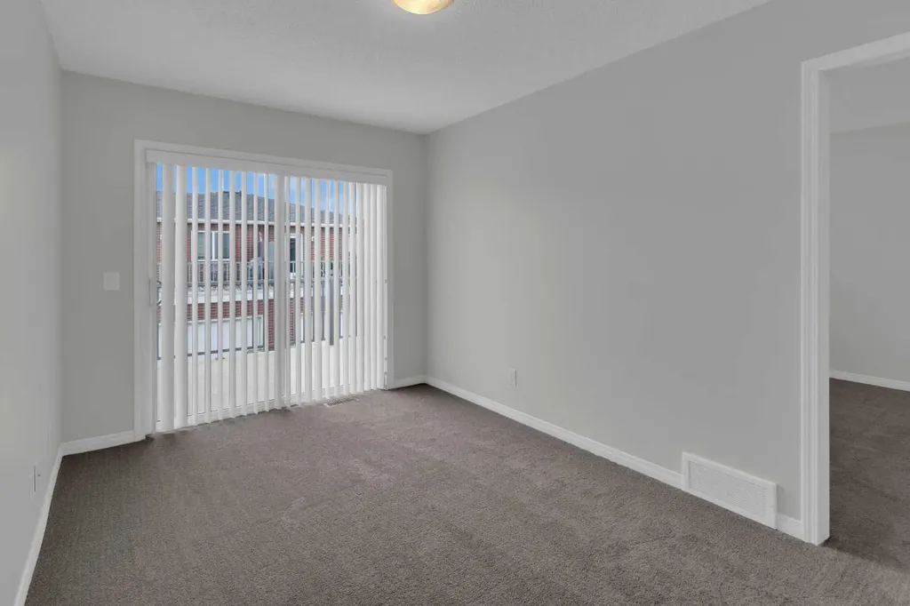 18 Windford Crescent SW Airdrie AB T4B 4A4