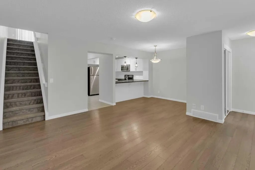 18 Windford Crescent SW Airdrie AB T4B 4A4