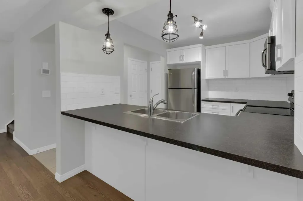 18 Windford Crescent SW Airdrie AB T4B 4A4