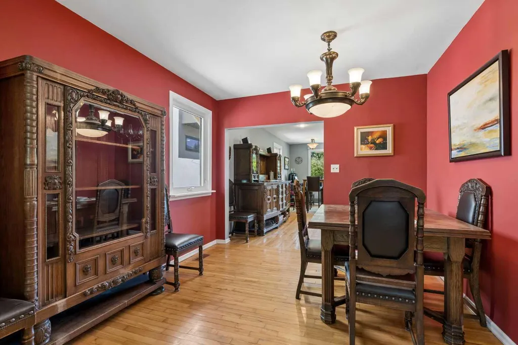 2216 26 Street SW Calgary AB T3E2A5