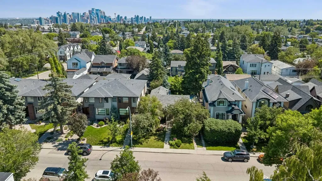 2216 26 Street SW Calgary AB T3E2A5
