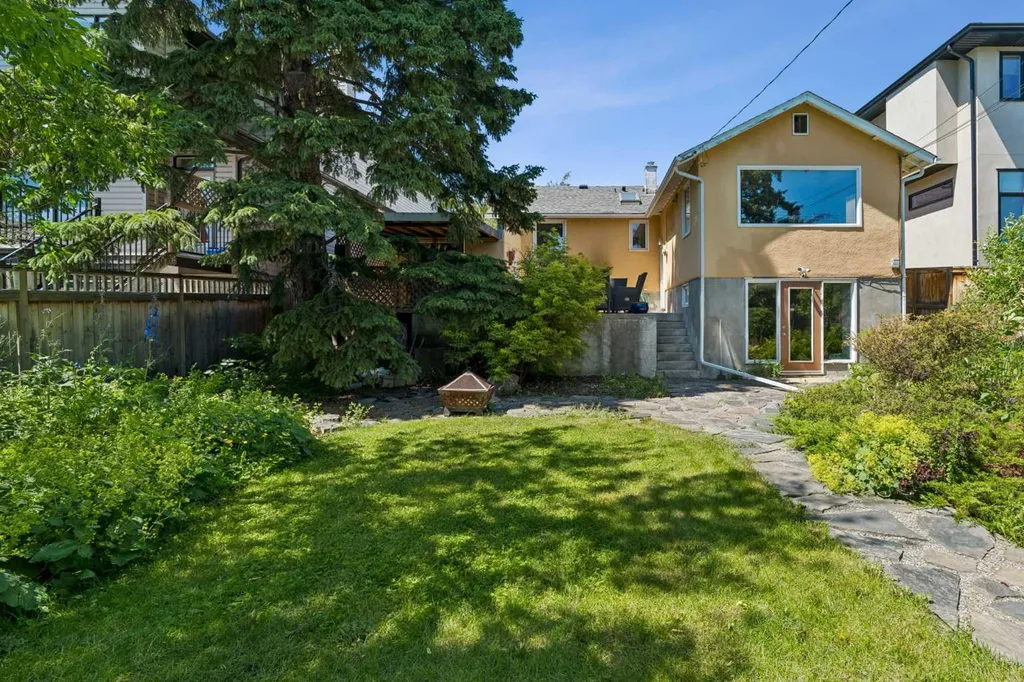 2216 26 Street SW Calgary AB T3E2A5