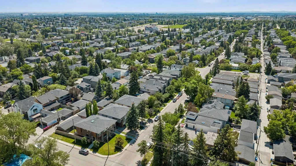 2216 26 Street SW Calgary AB T3E2A5
