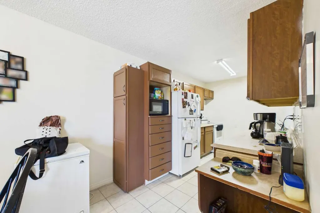 11440 Elbow Drive SW Calgary AB T2W2E6