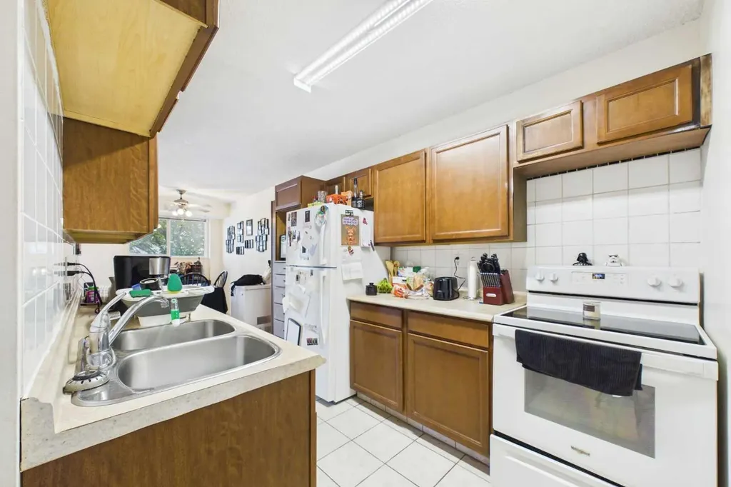 11440 Elbow Drive SW Calgary AB T2W2E6