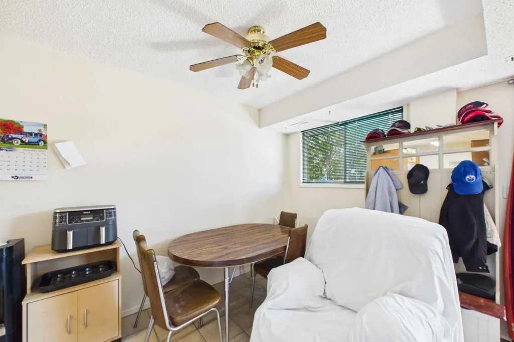 11440 Elbow Drive SW Calgary AB T2W2E6