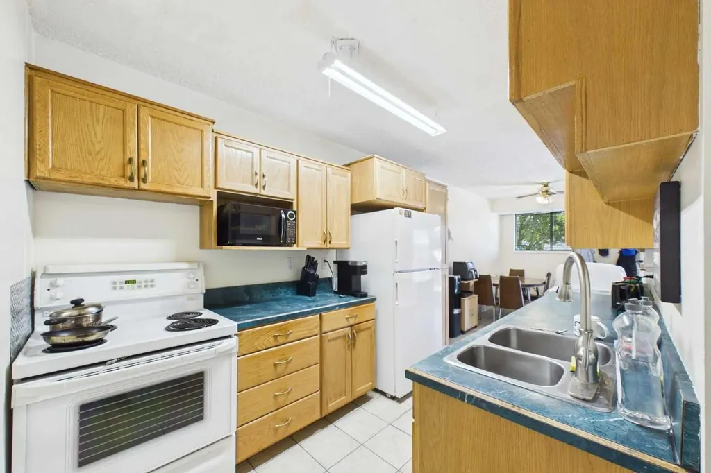 11440 Elbow Drive SW Calgary AB T2W2E6