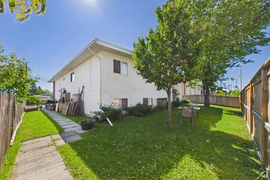 11440 Elbow Drive SW Calgary AB T2W2E6