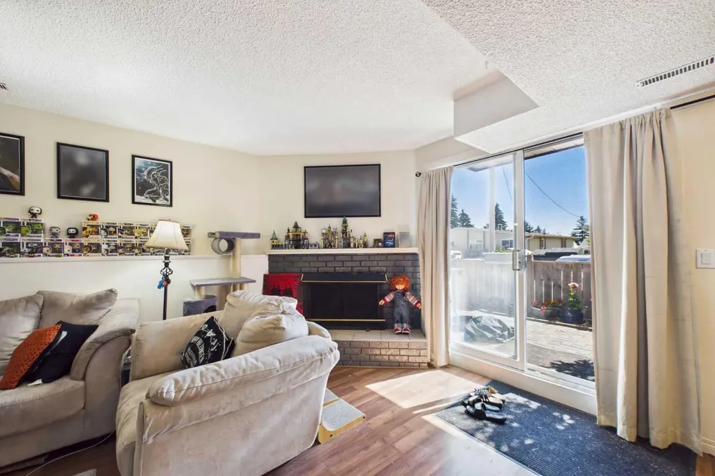 11440 Elbow Drive SW Calgary AB T2W2E6