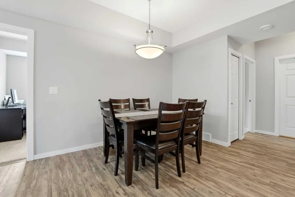 5300 Vista Trail Blackfalds AB T4M 0L7