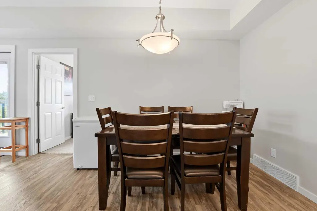 5300 Vista Trail Blackfalds AB T4M 0L7