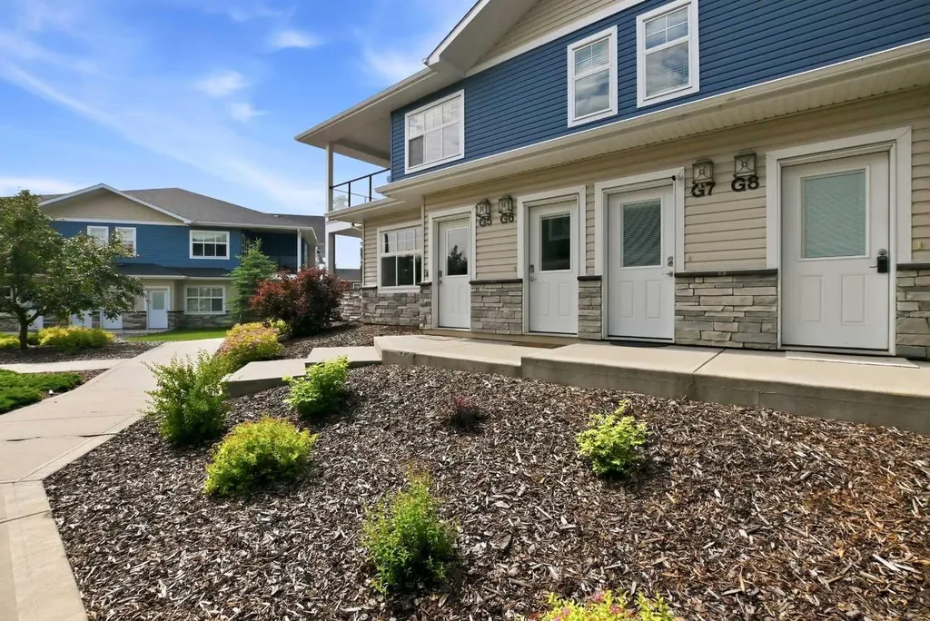 5300 Vista Trail Blackfalds AB T4M 0L7