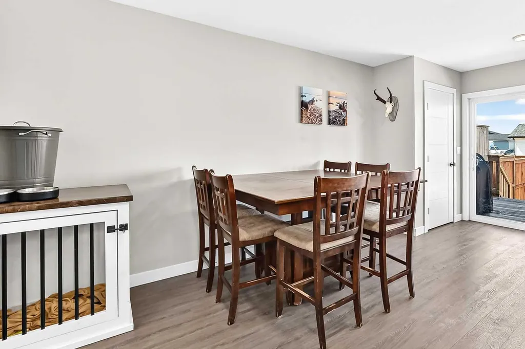 30 Iron Gate Boulevard Sylvan Lake AB T4S 0T6