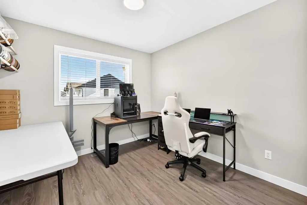 30 Iron Gate Boulevard Sylvan Lake AB T4S 0T6
