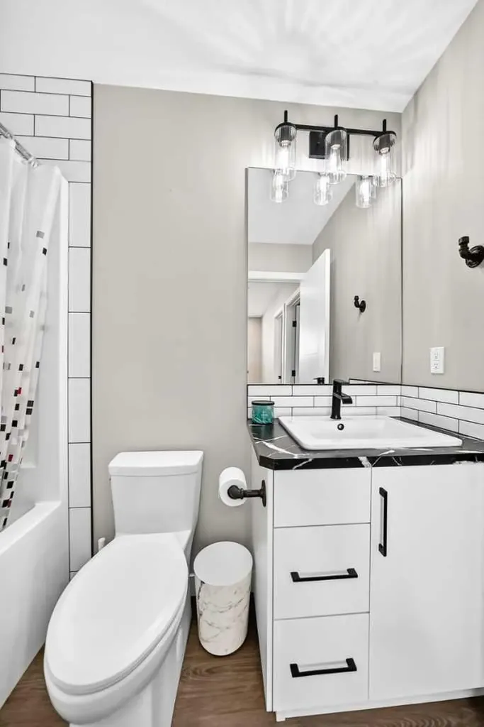 30 Iron Gate Boulevard Sylvan Lake AB T4S 0T6