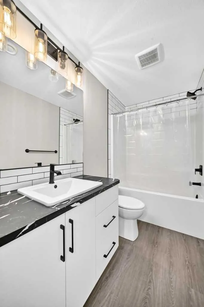 30 Iron Gate Boulevard Sylvan Lake AB T4S 0T6