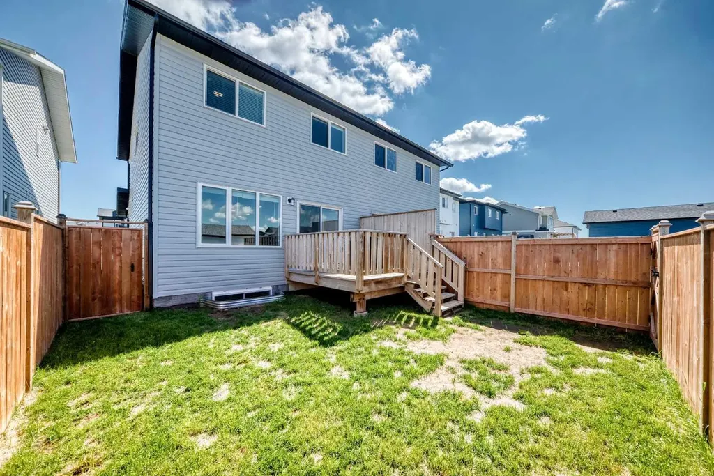 30 Iron Gate Boulevard Sylvan Lake AB T4S 0T6