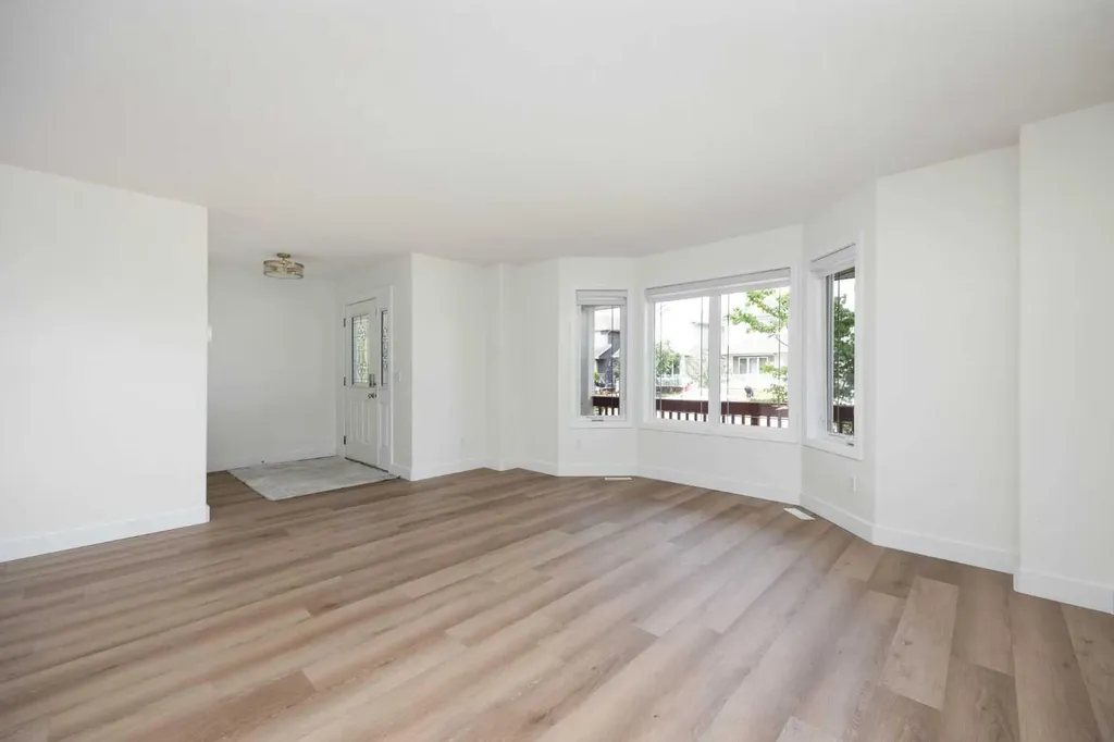 104 Walnut Crescent Fort Mcmurray AB T9K0N6