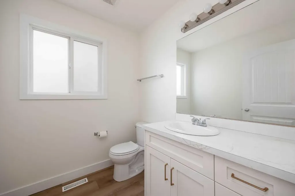 104 Walnut Crescent Fort Mcmurray AB T9K0N6