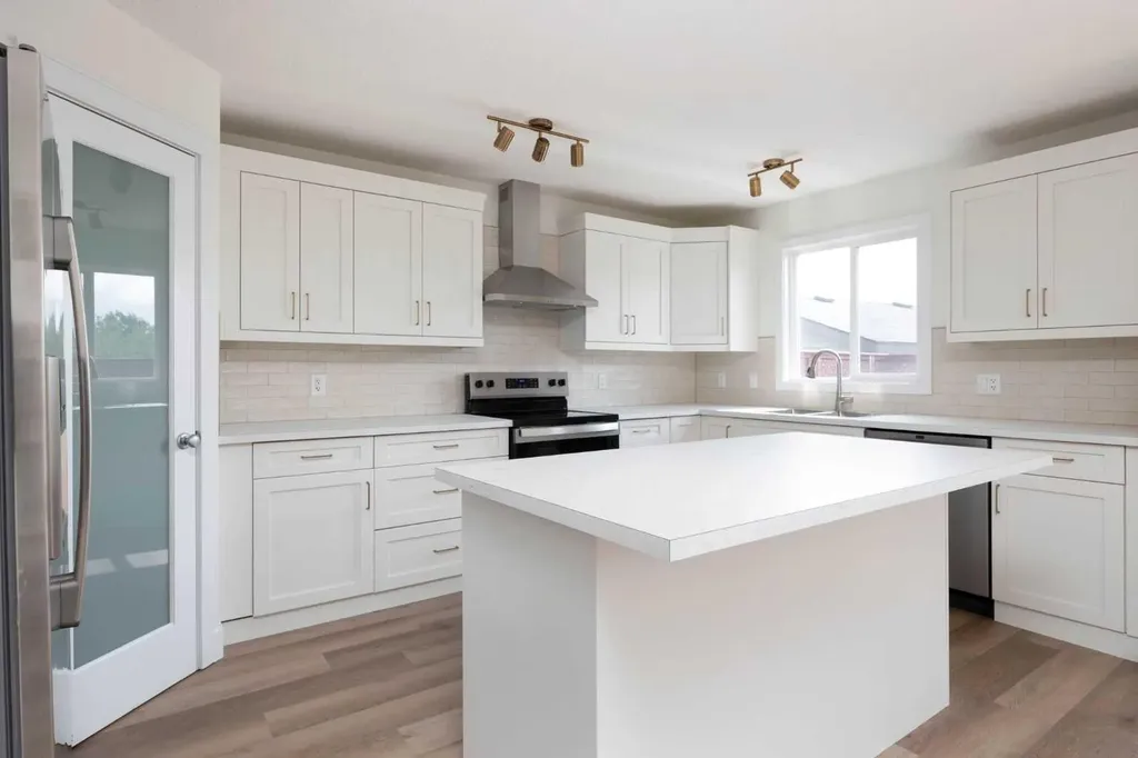 104 Walnut Crescent Fort Mcmurray AB T9K0N6