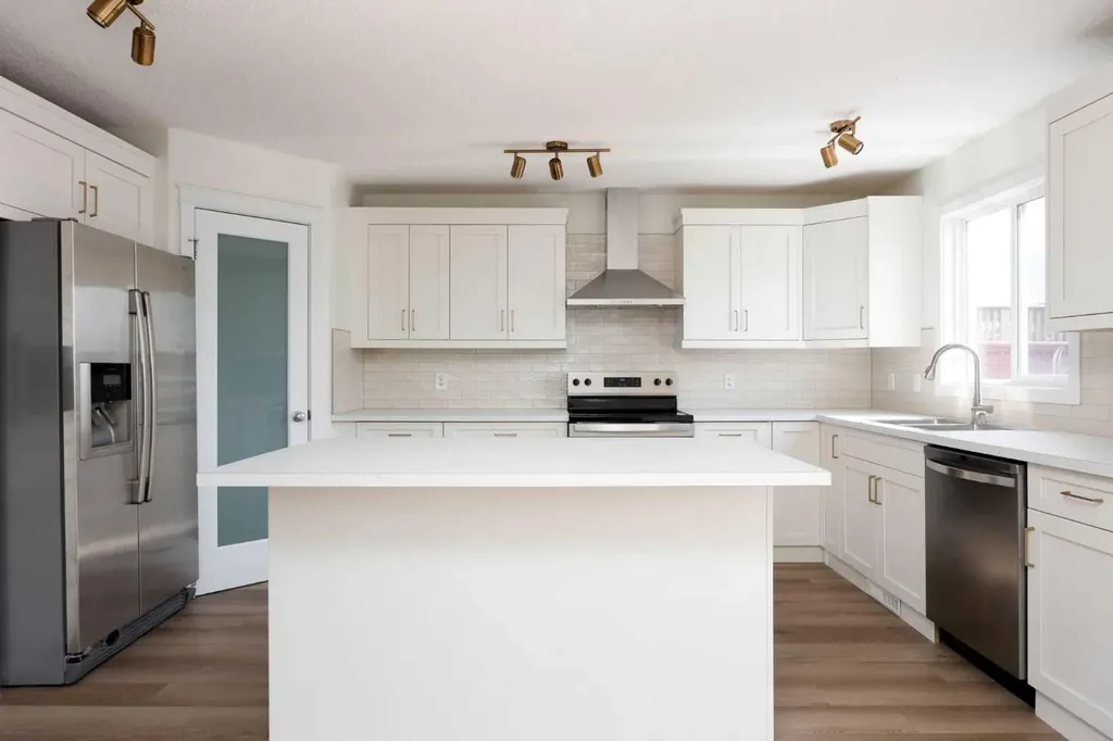 104 Walnut Crescent Fort Mcmurray AB T9K0N6