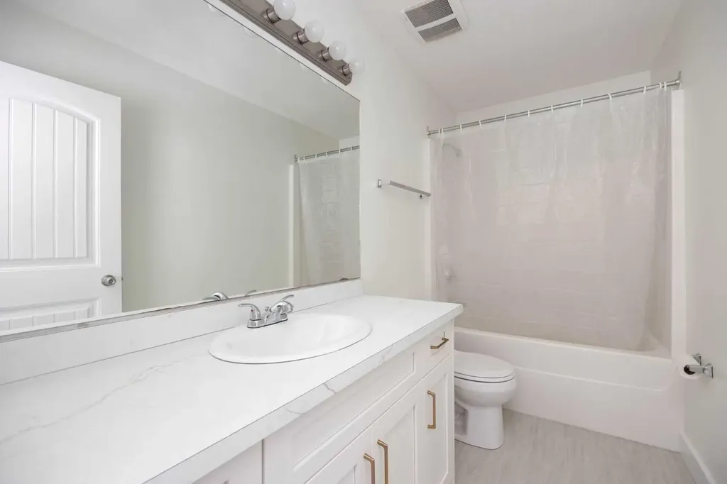 104 Walnut Crescent Fort Mcmurray AB T9K0N6