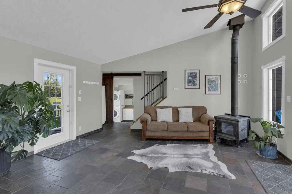 27 Stewart Road SE Airdrie AB T4A 3H8