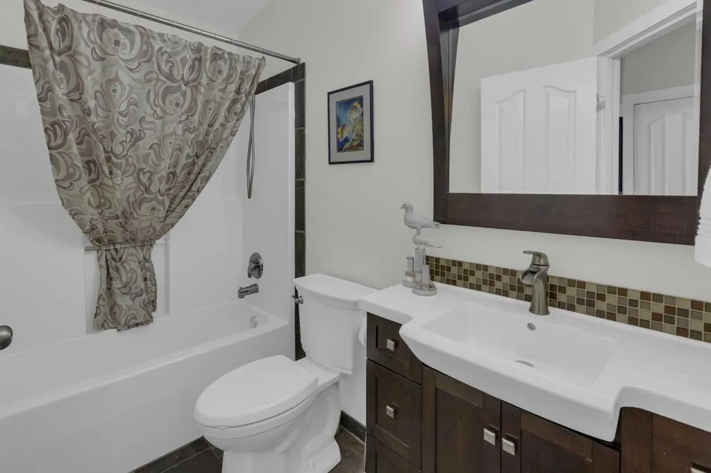 27 Stewart Road SE Airdrie AB T4A 3H8