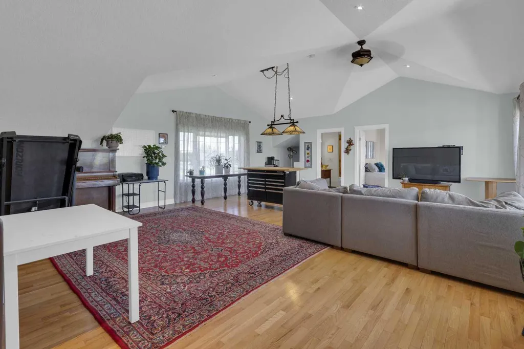 27 Stewart Road SE Airdrie AB T4A 3H8