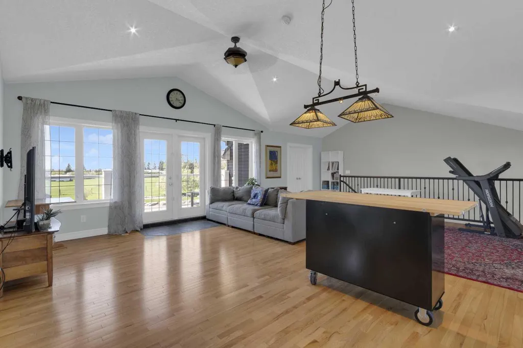 27 Stewart Road SE Airdrie AB T4A 3H8