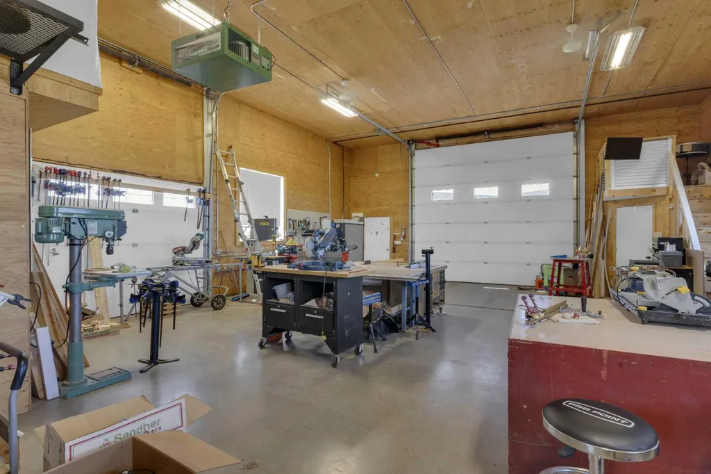 27 Stewart Road SE Airdrie AB T4A 3H8