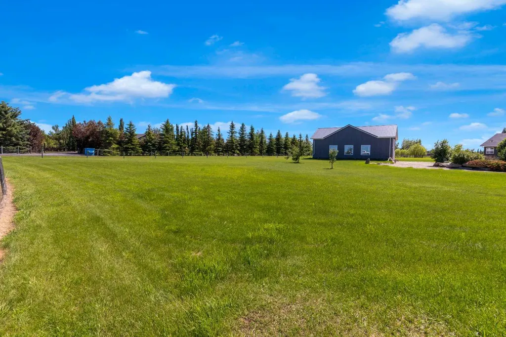 27 Stewart Road SE Airdrie AB T4A 3H8