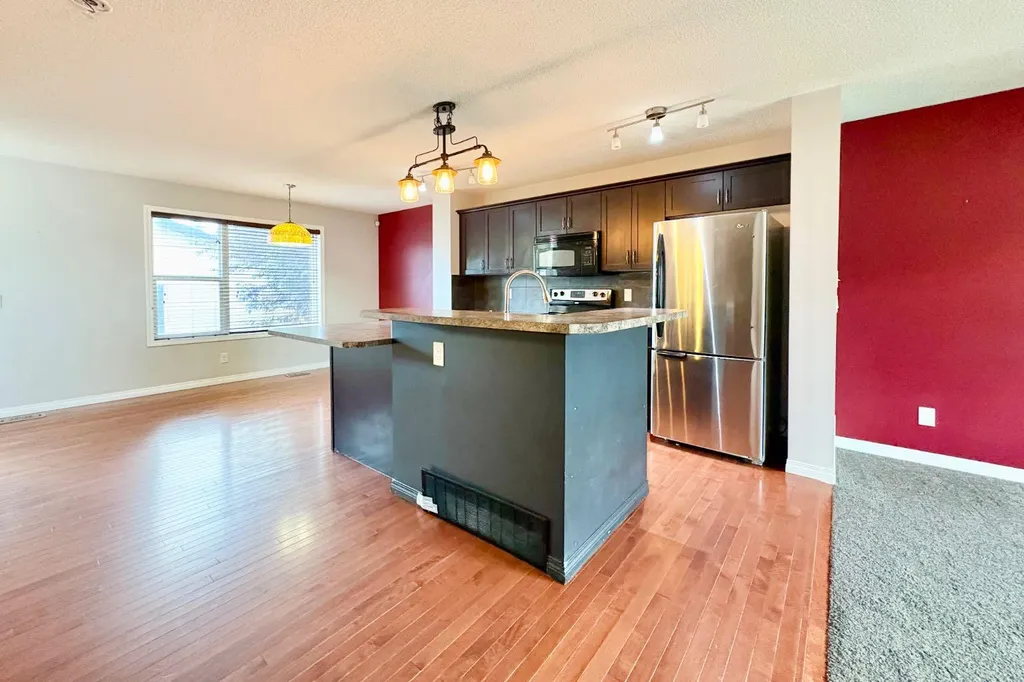 21 Walden Square SE Calgary AB T2X 0M9