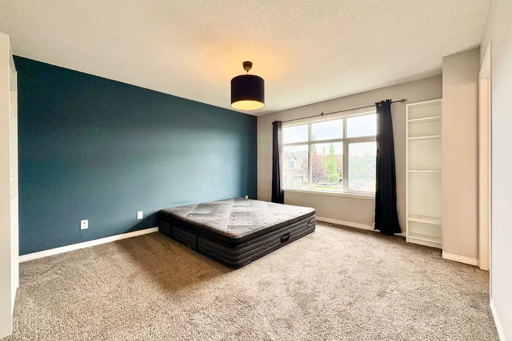 21 Walden Square SE Calgary AB T2X 0M9