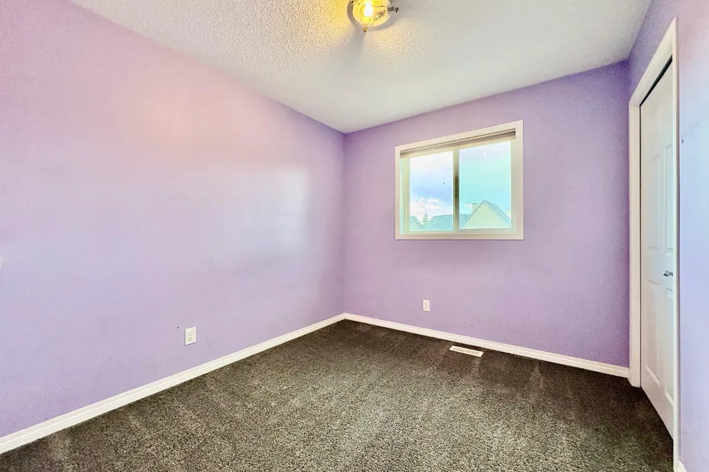 21 Walden Square SE Calgary AB T2X 0M9