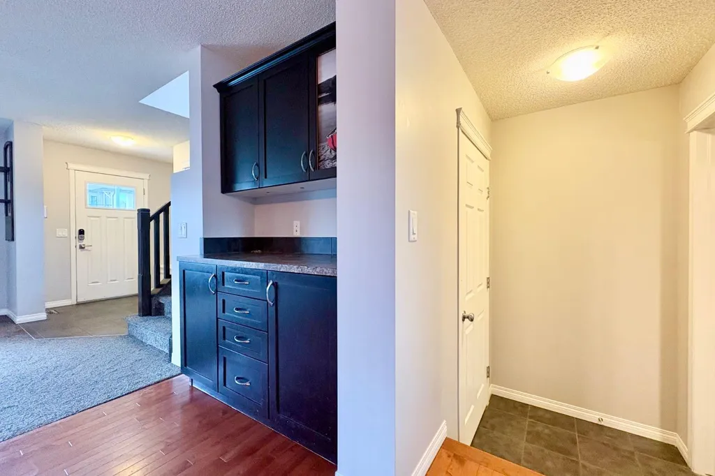 21 Walden Square SE Calgary AB T2X 0M9