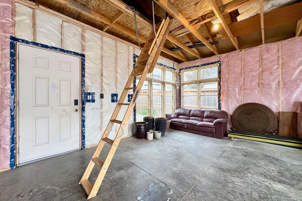21 Walden Square SE Calgary AB T2X 0M9