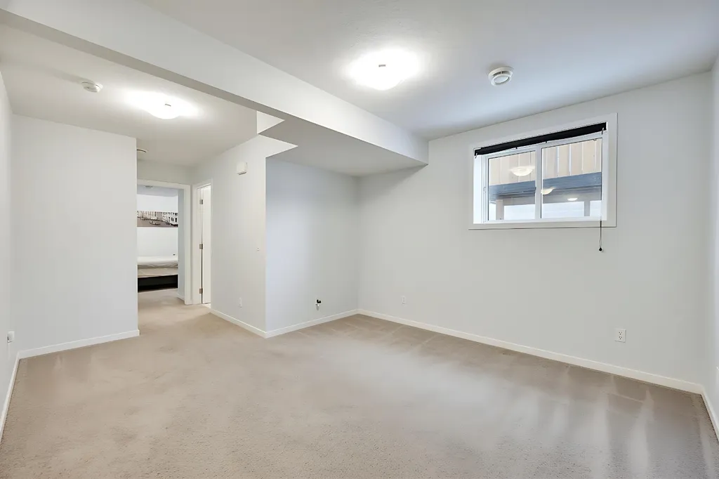 221 Ellen Way Crossfield AB T0M0S0