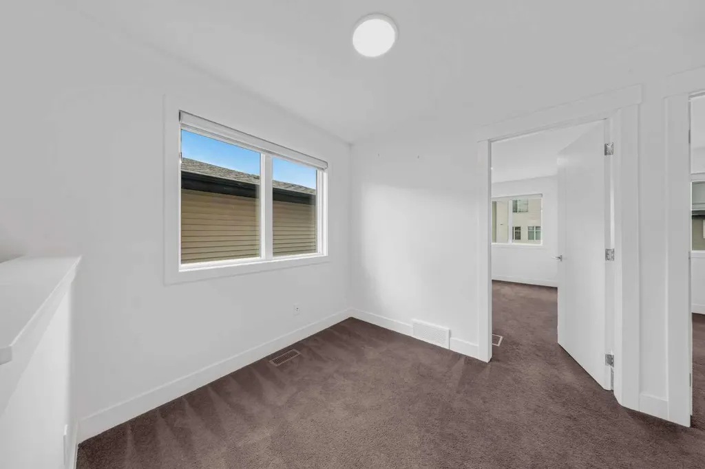 242 Carrington Gate NW Calgary AB T3P 1E1