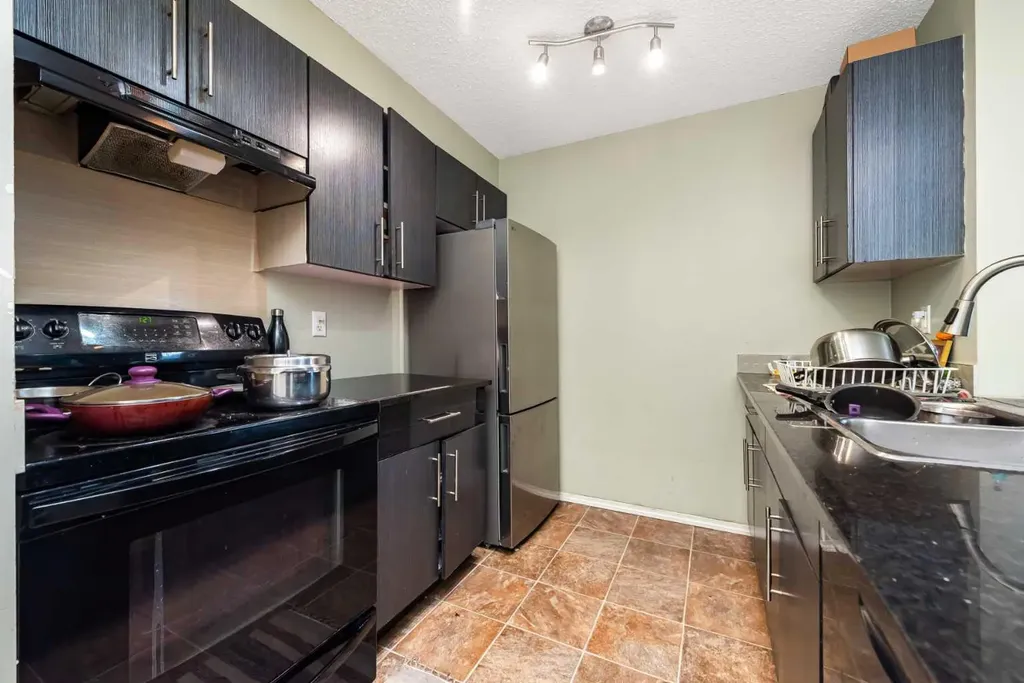 5 Saddlestone Way NE Calgary AB T3J 0S2