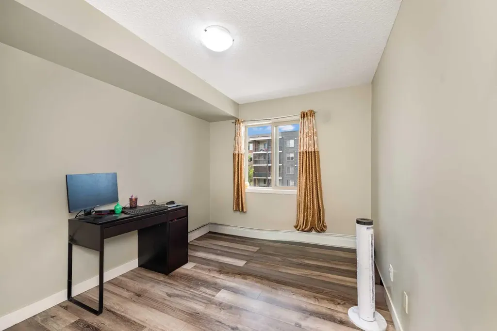 5 Saddlestone Way NE Calgary AB T3J 0S2