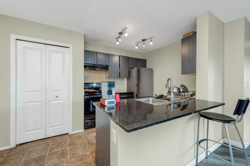 5 Saddlestone Way NE Calgary AB T3J 0S2