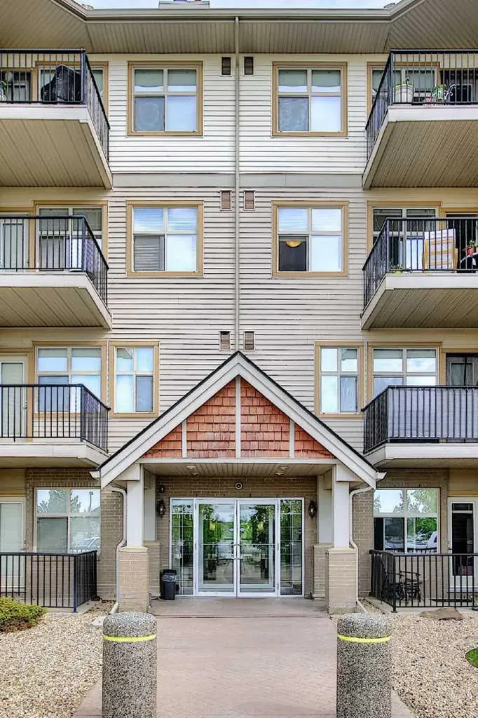100 Lakeway Boulevard Sylvan Lake AB T4S0A4