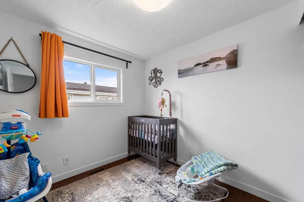 4906 55 Avenue Camrose AB T4V 4J2