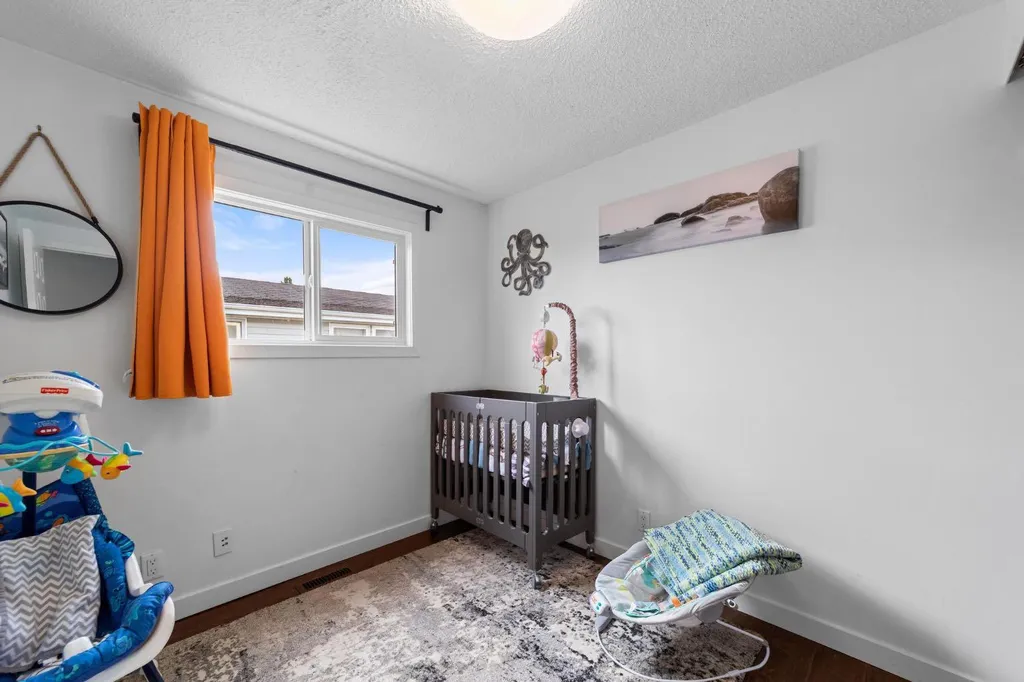 4906 55 Avenue Camrose AB T4V 4J2