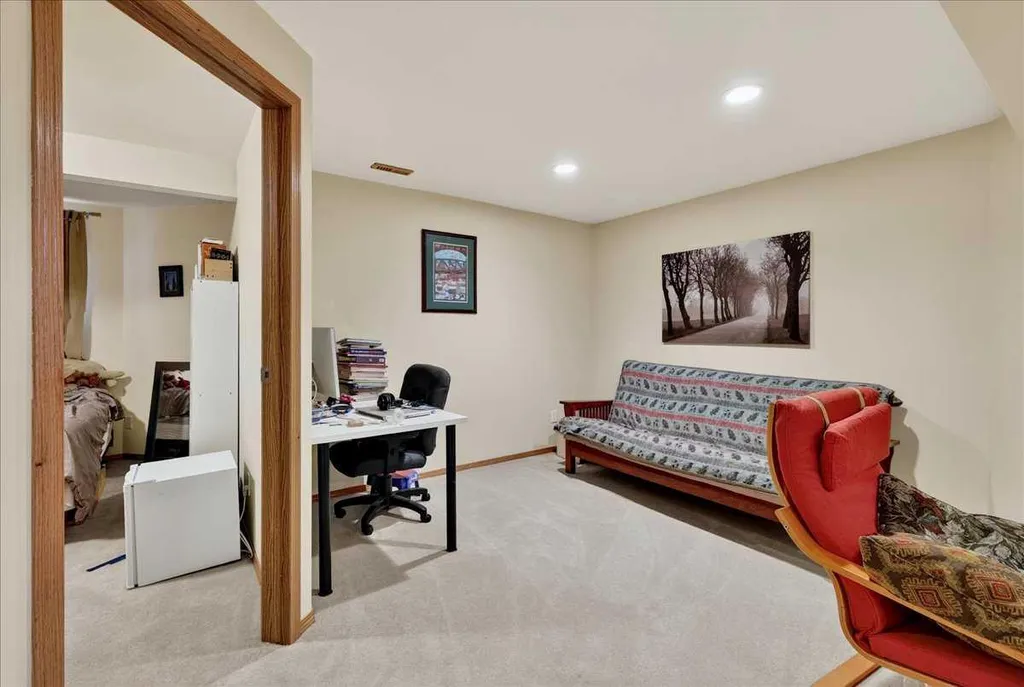 14 Hawkdale Gate NW Calgary AB T3G 2W6