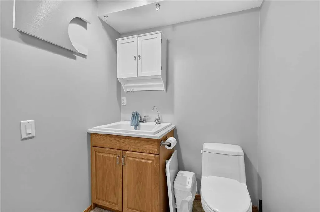 14 Hawkdale Gate NW Calgary AB T3G 2W6